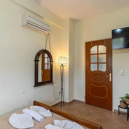 בית נופש 'kotronas Bay' House With View